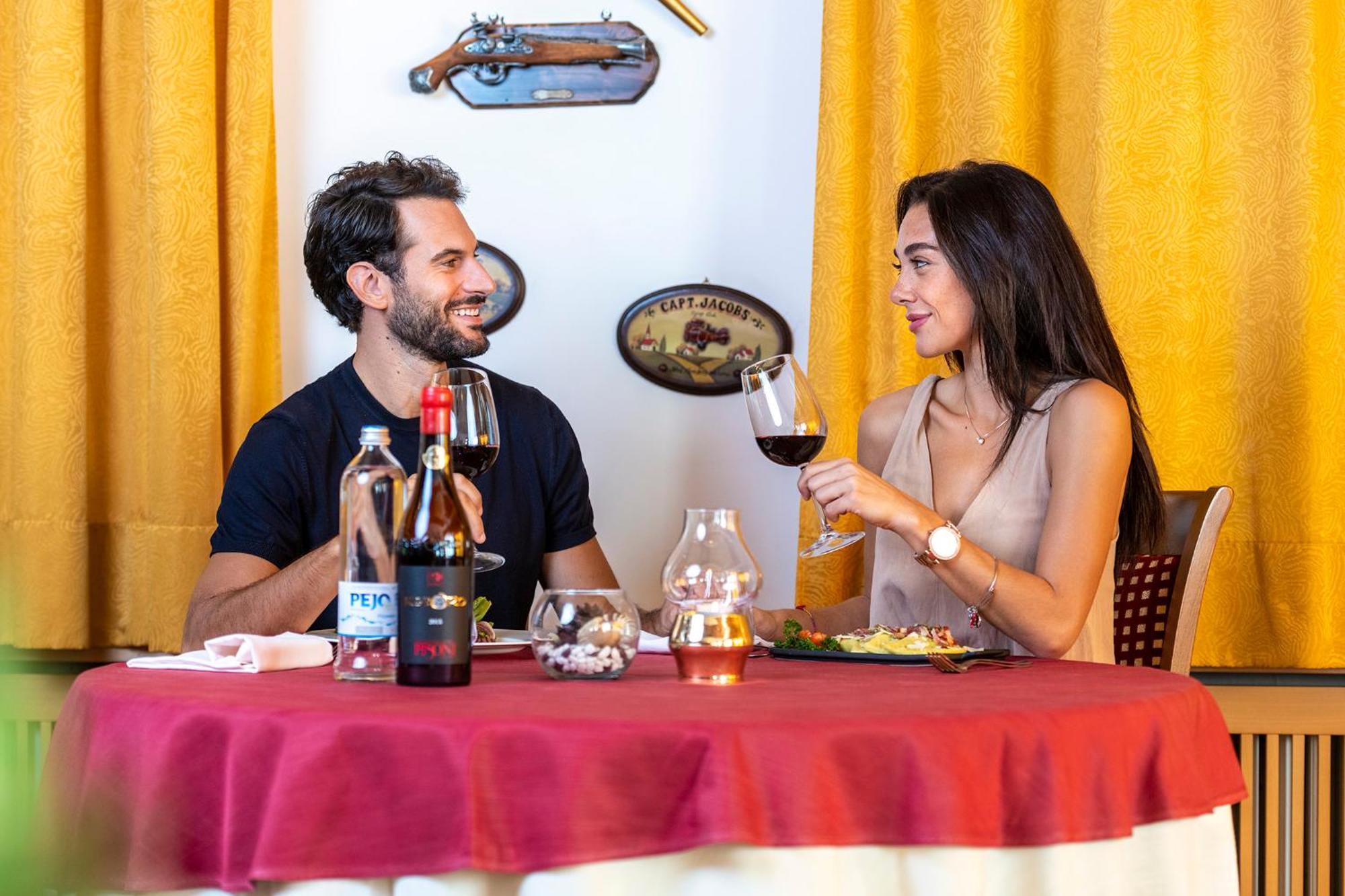 Hotel Alpino Wellness & Spa Peio Fonti Dış mekan fotoğraf